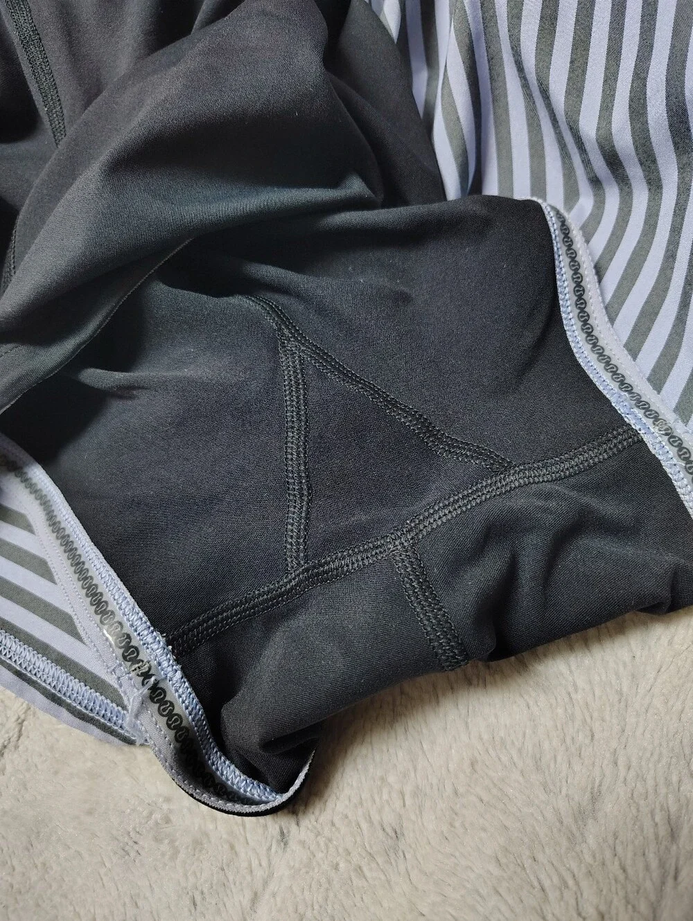 Lululemon Run: Pace Setter Skirt Stripe Black & Polar Haze Women's 10 Pickleball